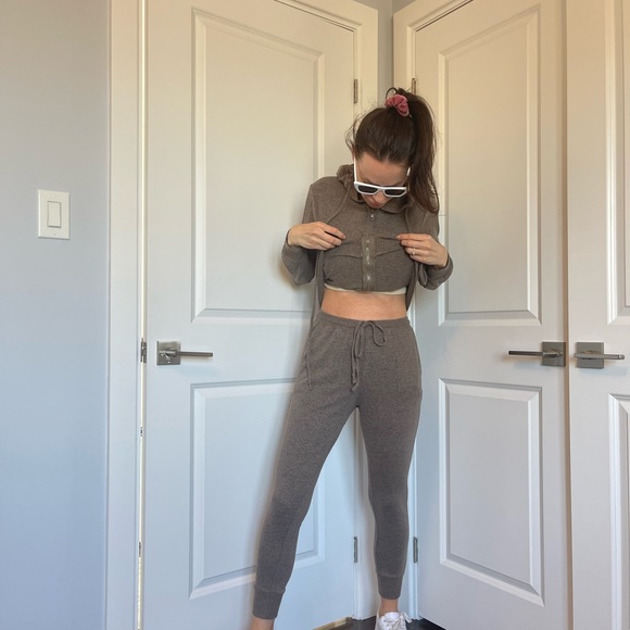 two piece jogger and zippy - Picture 8 of 13